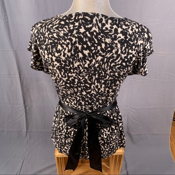 Express Animal Print Short Sleeve Top (M) - Picture 10 of 16